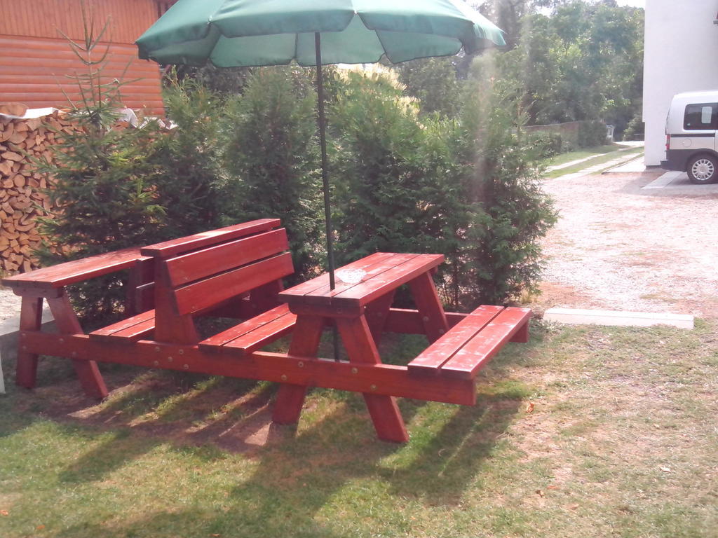Apartman Besenova Exterior foto